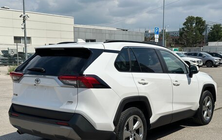 Toyota RAV4, 2020 год, 3 290 000 рублей, 5 фотография