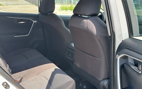 Toyota RAV4, 2020 год, 3 290 000 рублей, 18 фотография
