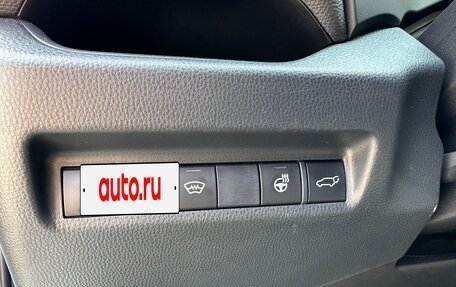 Toyota RAV4, 2020 год, 3 290 000 рублей, 24 фотография