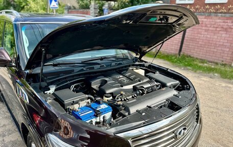 Infiniti QX56, 2010 год, 2 900 000 рублей, 38 фотография