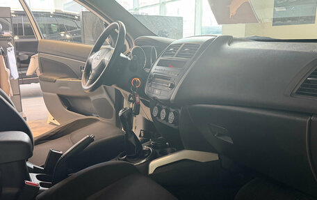 Mitsubishi ASX I рестайлинг, 2013 год, 999 000 рублей, 12 фотография
