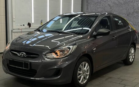 Hyundai Solaris II рестайлинг, 2013 год, 1 510 000 рублей, 2 фотография