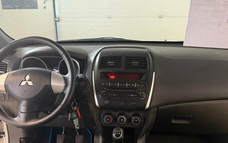 Mitsubishi ASX I рестайлинг, 2013 год, 999 000 рублей, 13 фотография
