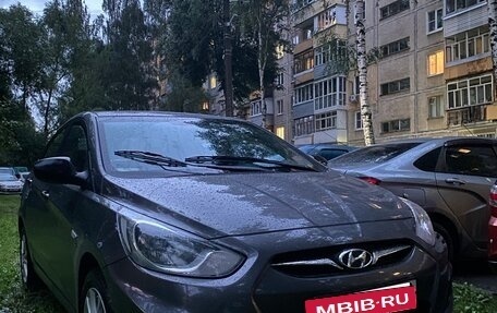 Hyundai Solaris II рестайлинг, 2013 год, 1 510 000 рублей, 4 фотография