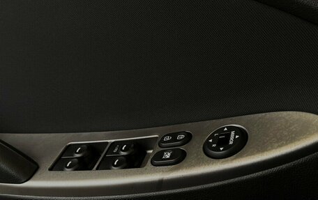 Hyundai Solaris II рестайлинг, 2016 год, 950 000 рублей, 9 фотография