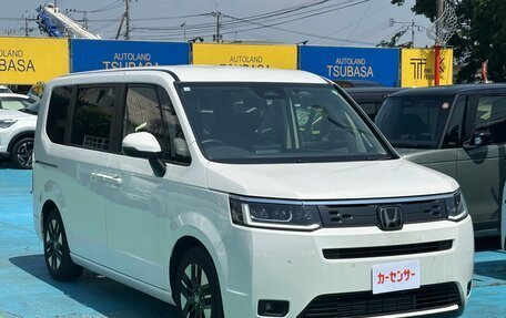 Honda Stepwgn, 2023 год, 1 890 000 рублей, 3 фотография