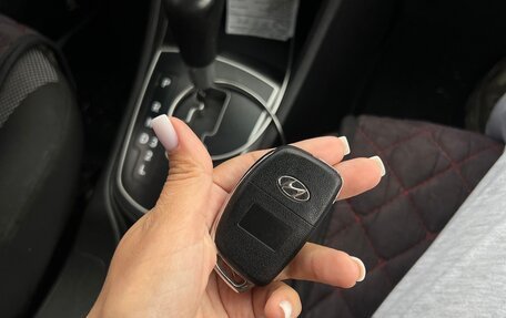 Hyundai Solaris II рестайлинг, 2013 год, 699 999 рублей, 11 фотография