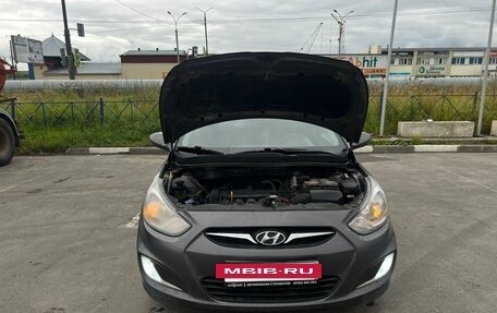 Hyundai Solaris II рестайлинг, 2013 год, 699 999 рублей, 14 фотография