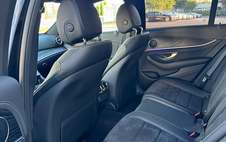 Mercedes-Benz E-Класс, 2021 год, 4 850 000 рублей, 4 фотография