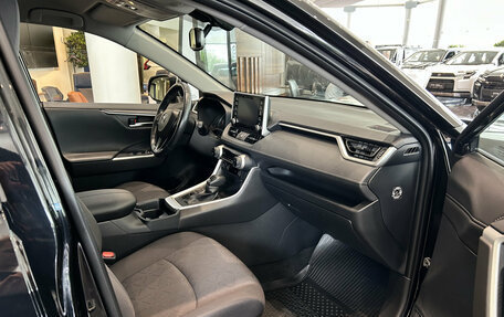 Toyota RAV4, 2021 год, 3 496 000 рублей, 13 фотография