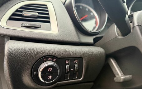 Opel Astra J, 2013 год, 850 000 рублей, 17 фотография