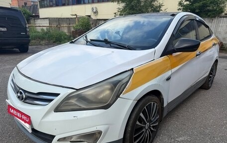Hyundai Solaris II рестайлинг, 2016 год, 350 000 рублей, 2 фотография