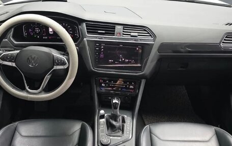 Volkswagen Tiguan II, 2023 год, 3 150 098 рублей, 8 фотография