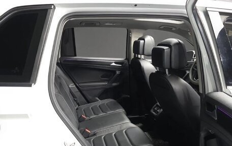 Volkswagen Tiguan II, 2023 год, 3 150 098 рублей, 14 фотография