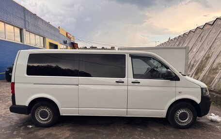 Volkswagen Caravelle T5, 2012 год, 990 000 рублей, 1 фотография