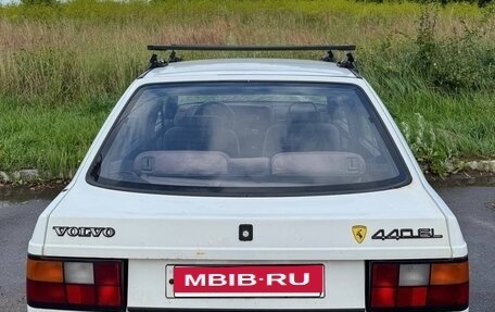 Volvo 440, 1991 год, 100 000 рублей, 4 фотография