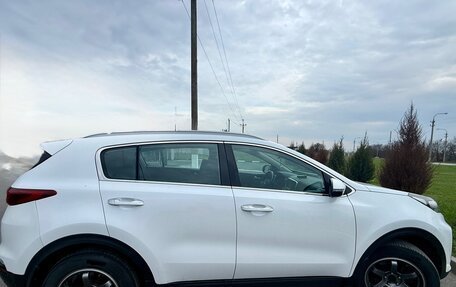 KIA Sportage IV рестайлинг, 2018 год, 2 300 000 рублей, 3 фотография