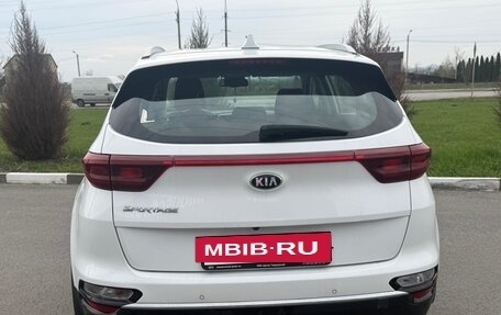 KIA Sportage IV рестайлинг, 2018 год, 2 300 000 рублей, 5 фотография
