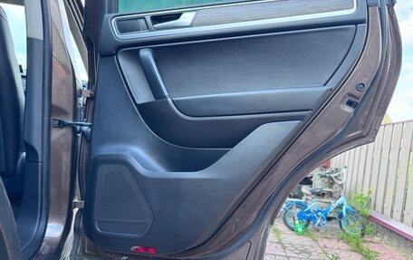Volkswagen Touareg III, 2013 год, 1 550 000 рублей, 11 фотография
