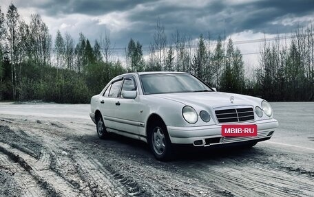 Mercedes-Benz E-Класс, 1997 год, 320 000 рублей, 8 фотография