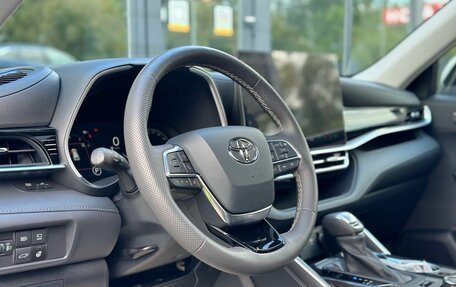 Toyota Highlander, 2026 год, 5 500 000 рублей, 21 фотография