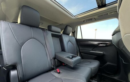 Toyota Highlander, 2026 год, 5 300 000 рублей, 27 фотография