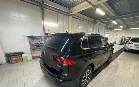 Volkswagen Tiguan II, 2019 год, 2 222 000 рублей, 7 фотография