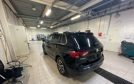 Volkswagen Tiguan II, 2019 год, 2 222 000 рублей, 5 фотография