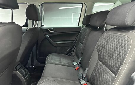 Skoda Yeti I рестайлинг, 2016 год, 1 200 000 рублей, 17 фотография