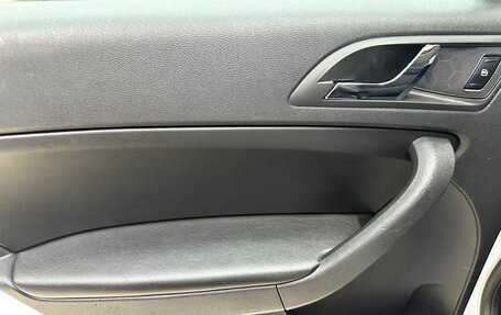Skoda Yeti I рестайлинг, 2016 год, 1 200 000 рублей, 19 фотография