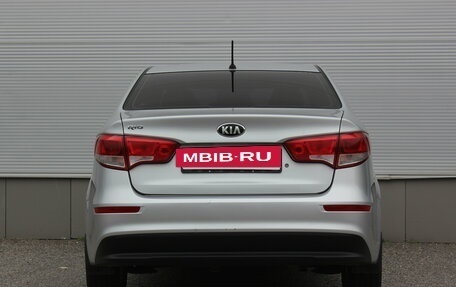 KIA Rio III рестайлинг, 2016 год, 927 000 рублей, 4 фотография