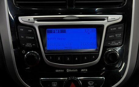 Hyundai Solaris II рестайлинг, 2011 год, 769 999 рублей, 13 фотография