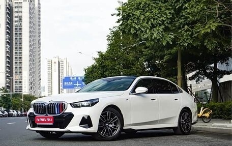 BMW 5 серия, 2025 год, 8 000 000 рублей, 1 фотография