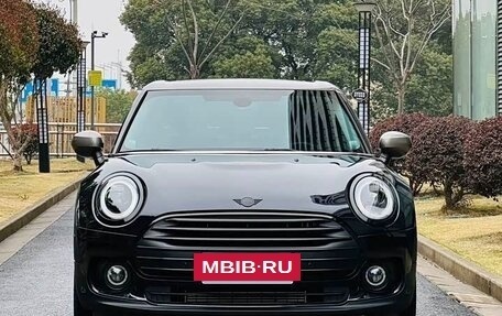 MINI Clubman, 2023 год, 2 050 111 рублей, 3 фотография