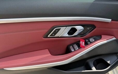 BMW 3 серия, 2023 год, 3 550 000 рублей, 14 фотография