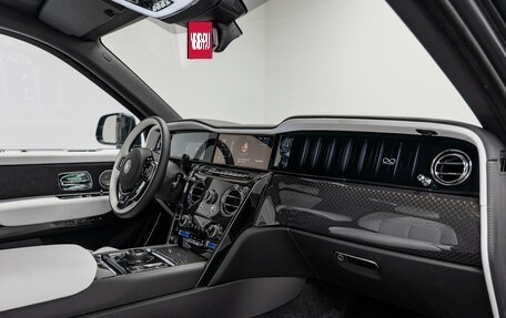 Rolls-Royce Cullinan, 2026 год, 69 790 000 рублей, 15 фотография