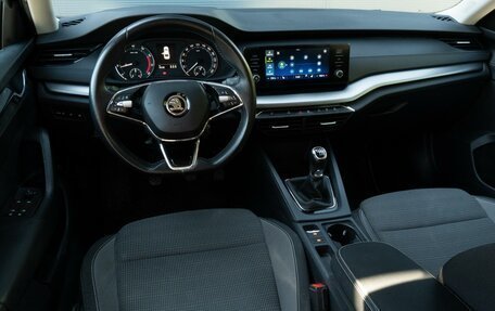 Skoda Octavia IV, 2021 год, 2 300 000 рублей, 12 фотография