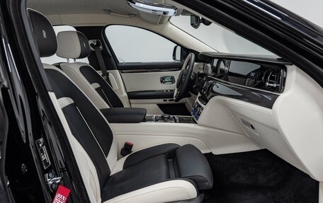 Rolls-Royce Ghost Series II рестайлинг, 2024 год, 37 990 000 рублей, 14 фотография