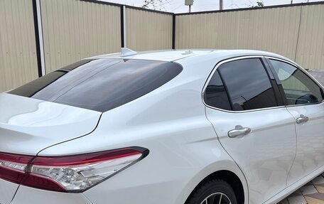 Toyota Camry, 2020 год, 3 150 000 рублей, 2 фотография