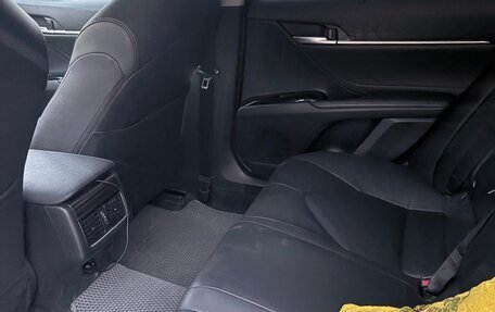 Toyota Camry, 2020 год, 3 150 000 рублей, 10 фотография