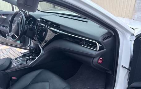 Toyota Camry, 2020 год, 3 150 000 рублей, 13 фотография