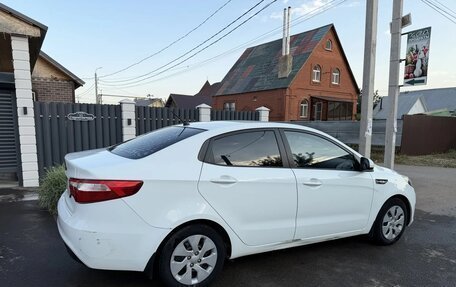 KIA Rio III рестайлинг, 2014 год, 700 000 рублей, 2 фотография