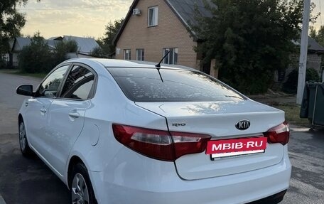 KIA Rio III рестайлинг, 2014 год, 700 000 рублей, 3 фотография