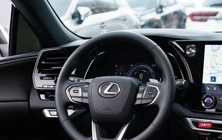 Lexus RX IV рестайлинг, 2023 год, 8 100 000 рублей, 11 фотография