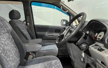 Nissan Serena II, 2001 год, 680 000 рублей, 10 фотография