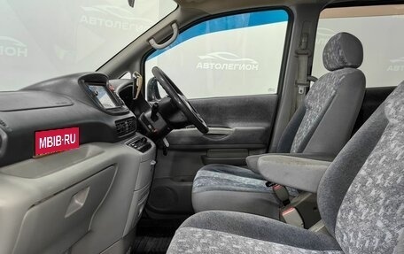 Nissan Serena II, 2001 год, 680 000 рублей, 13 фотография
