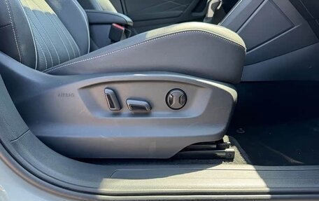 Volkswagen Tiguan II, 2022 год, 2 550 000 рублей, 5 фотография
