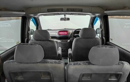 Nissan Serena II, 2001 год, 680 000 рублей, 16 фотография