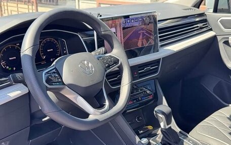Volkswagen Tiguan II, 2022 год, 2 550 000 рублей, 6 фотография