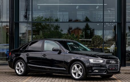 Audi A4, 2015 год, 1 325 000 рублей, 3 фотография